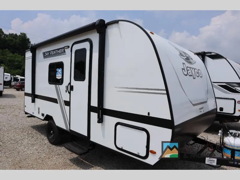 2027 Jayco Jay Feather Air SL 17BHSL — front three-quarter view