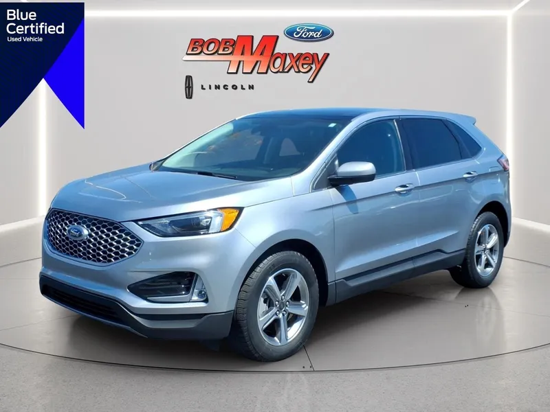2023 Ford Edge SEL in Iconic Silver Metallic — front three-quarter view