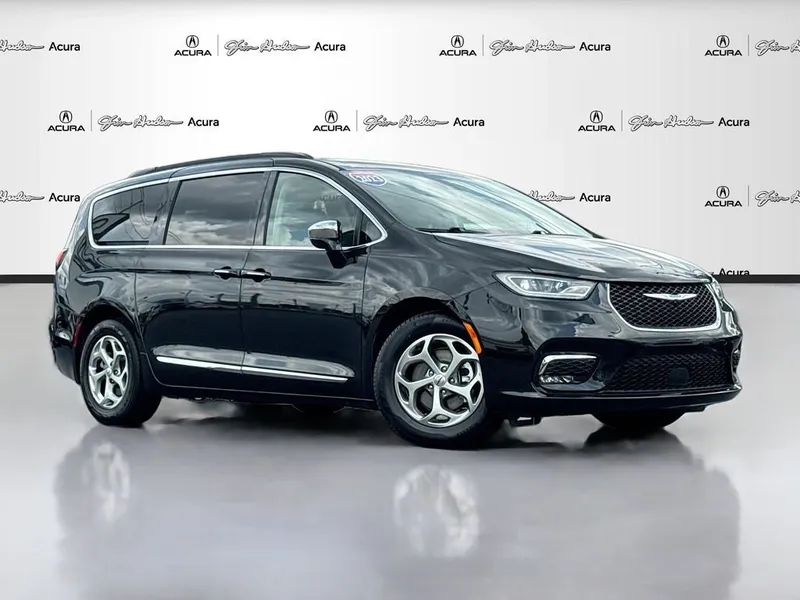 2023 Chrysler Pacifica Limited in Brilliant Black Crystal Pearlcoat — front three-quarter view