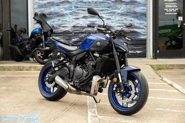 2026 Yamaha MT-07 — front three-quarter view
