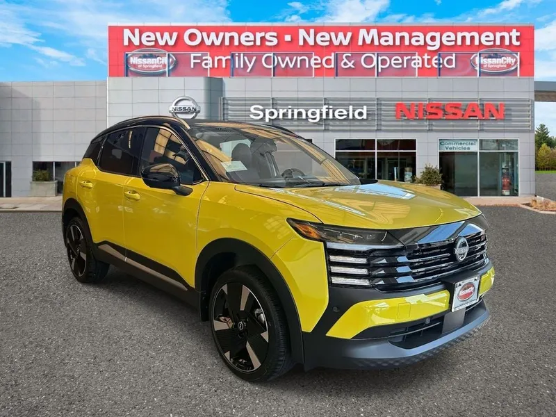 2026 Nissan Kicks SR in Yuzu Yellow/Super Black — front three-quarter view