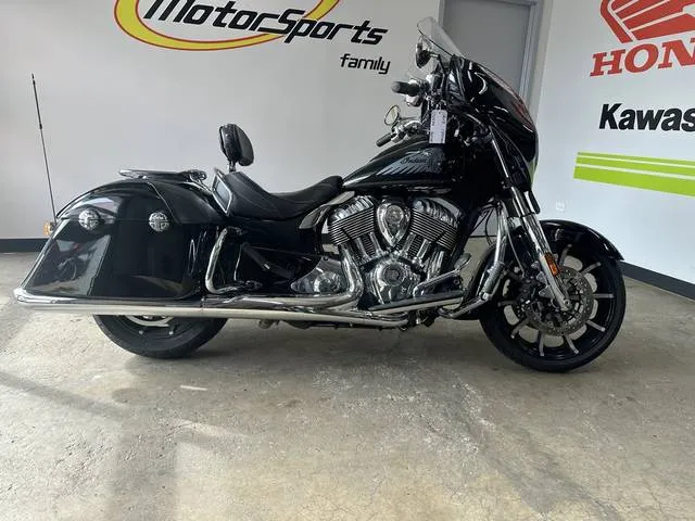 2018 Indian Motorcycle® Chieftain® Limited ABS Thunder Black — front three-quarter view