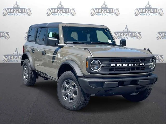 2026 Ford Bronco Big Bend in Gray — front three-quarter view