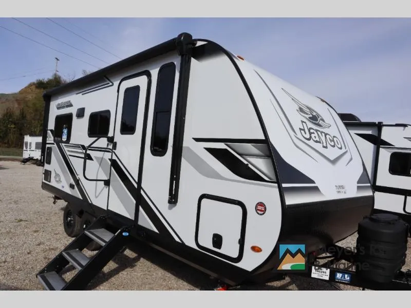 2026 Jayco Jay Feather 19MRK — front three-quarter view