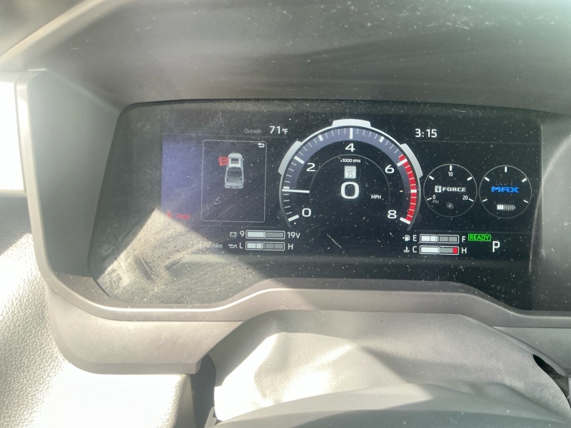 2024 Toyota Tundra 4WD — photo 10 view