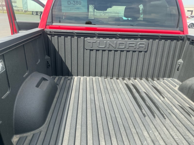 2024 Toyota Tundra 4WD — photo 17 view