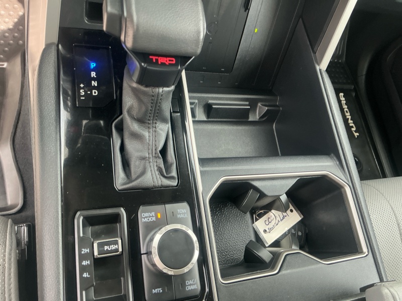 2024 Toyota Tundra 4WD — photo 12 view