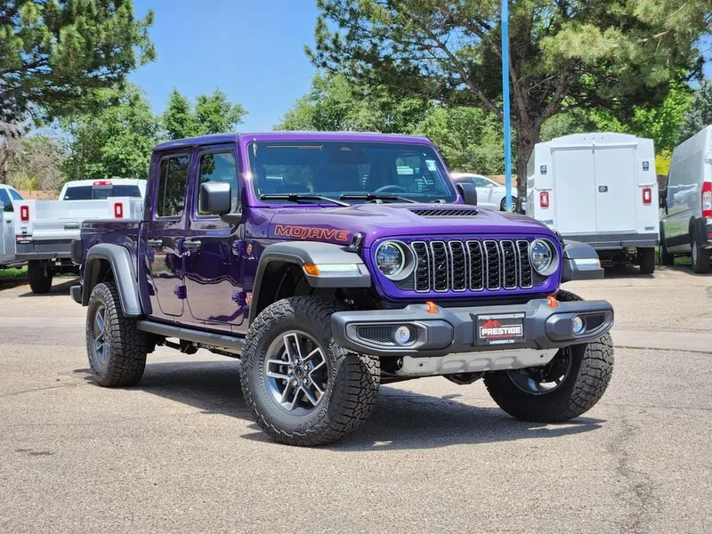 2026 Jeep Gladiator GLADIATOR MOJAVE 4X4 in Reign Exterior Paint — front three-quarter view