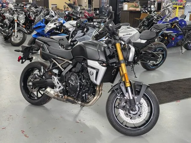 2026 Suzuki GSX-8T — front three-quarter view
