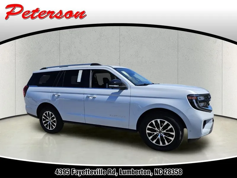 2025 Ford Expedition Platinum in Silver Metallic — front three-quarter view