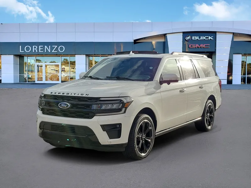 2023 Ford Expedition Max Limited in Star White Metallic Tri-Coat — front three-quarter view
