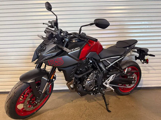 2026 Suzuki GSX-8S — front three-quarter view