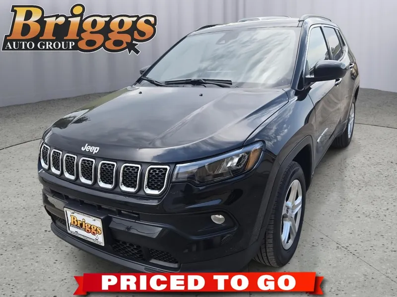 2024 Jeep Compass Latitude in Diamond Black Crystal Pearlcoat — front three-quarter view