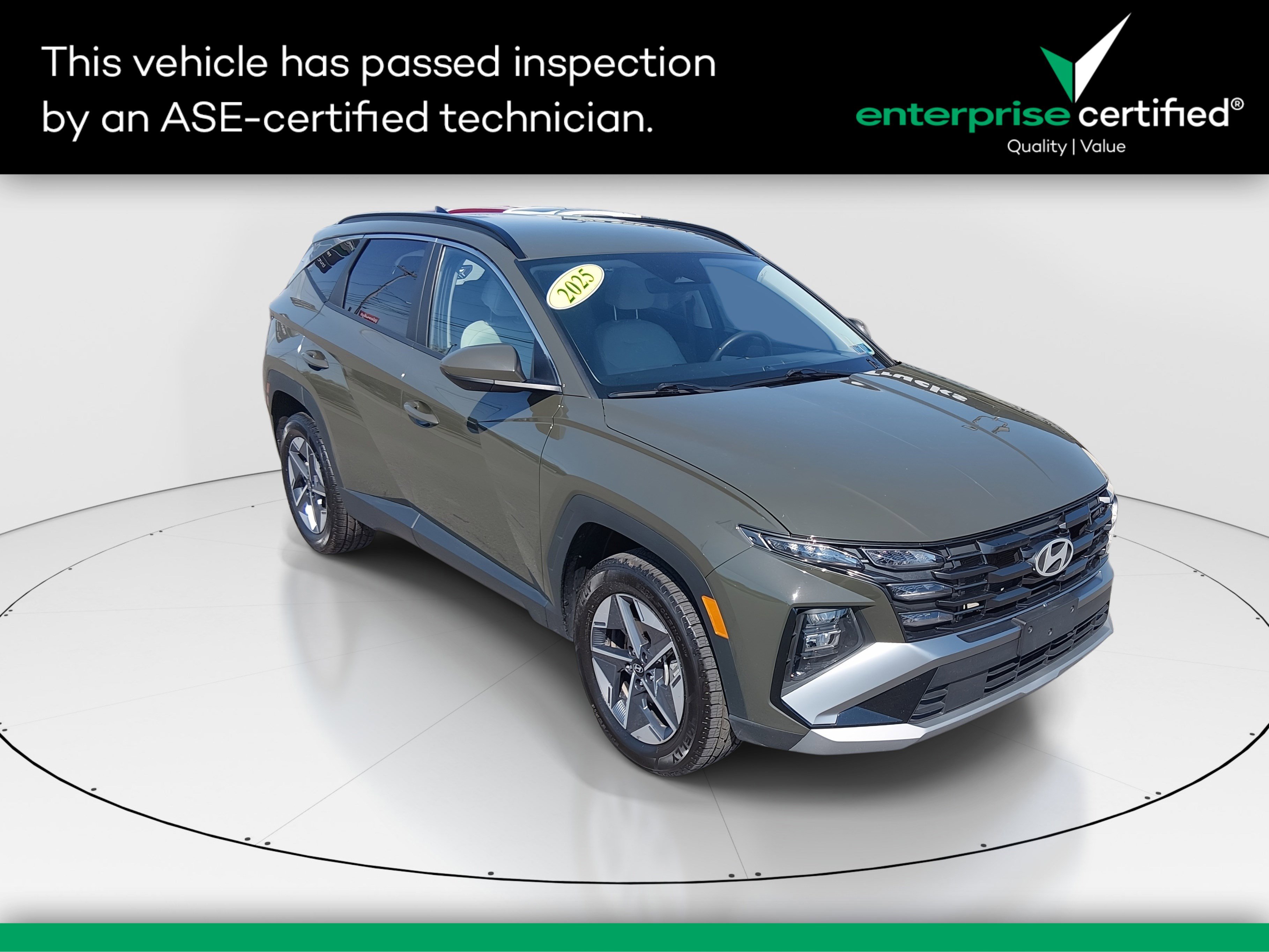 2025 Hyundai Tucson SEL AWD — front three-quarter view