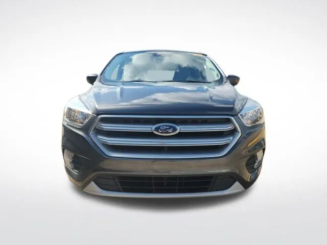 2017 Ford Escape SE in Magnetic — front three-quarter view