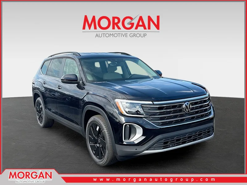 2026 Volkswagen Atlas 2.0T SE w/Technology in Black — front three-quarter view