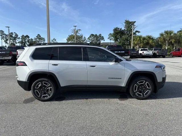 2026 Jeep Cherokee Laredo in Silver Zynith Clearcoat — front three-quarter view
