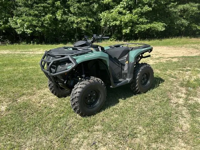 2026 Can-Am® Outlander Pro HD7 — front three-quarter view