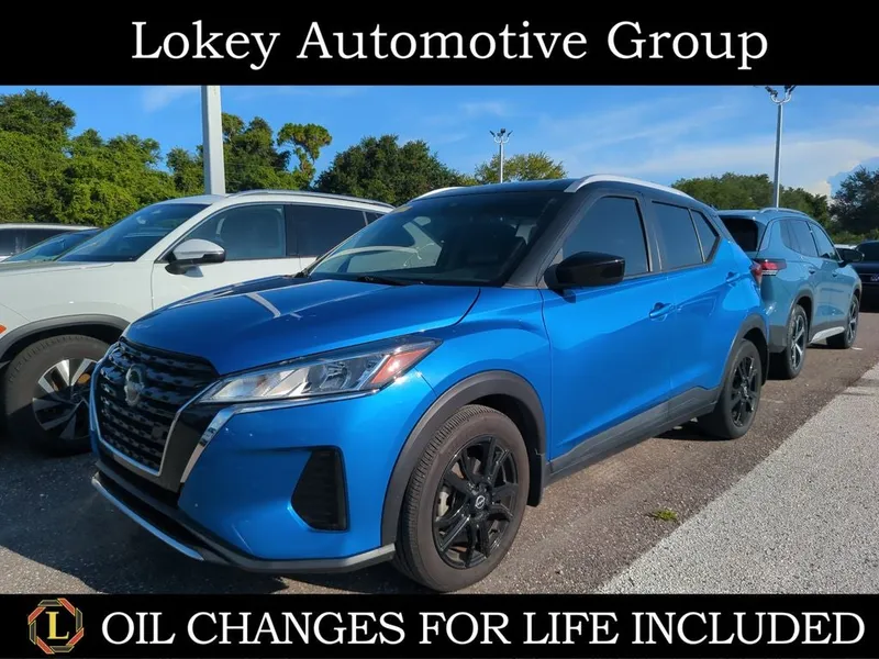 2023 Nissan Kicks SV in Electric Blue Metallic/Super Black — front three-quarter view