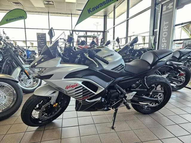 2026 Kawasaki Ninja® 650 ABS — front three-quarter view