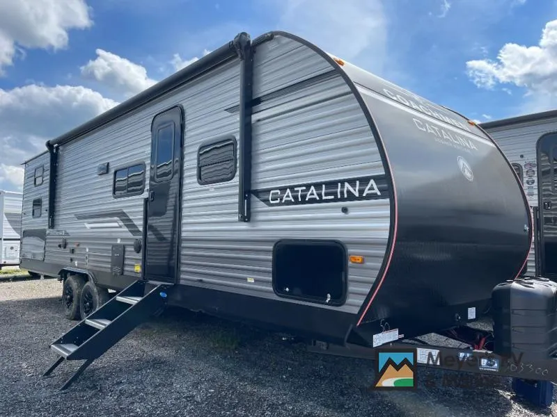 2027 Coachmen RV Catalina Legacy 293QBCK — front three-quarter view