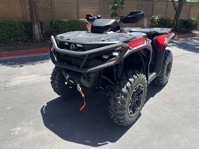 2026 Can-Am® Outlander XT 850 — front three-quarter view