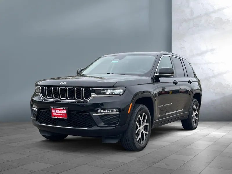2023 Jeep Grand Cherokee — front three-quarter view