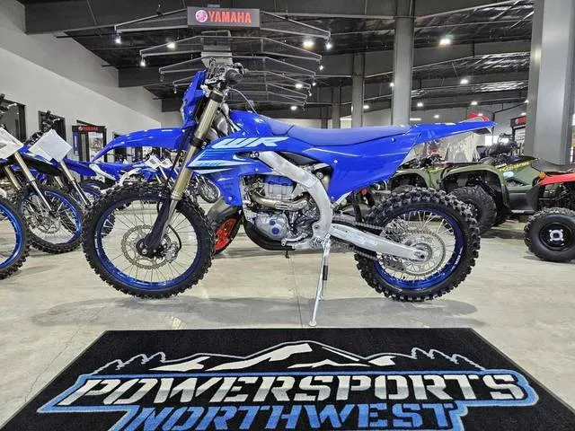 2025 Yamaha WR450F — front three-quarter view