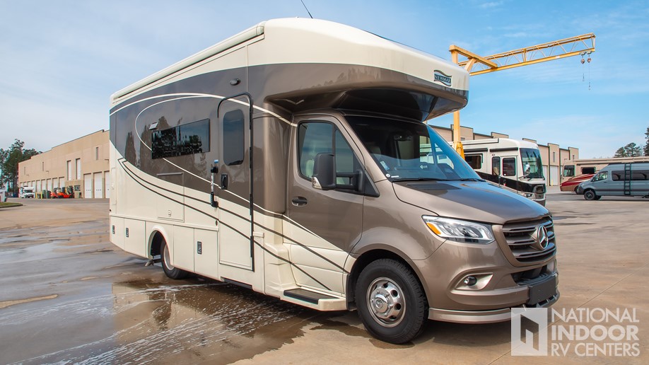 2026 Newmar Freedom Aire in Custom — front three-quarter view