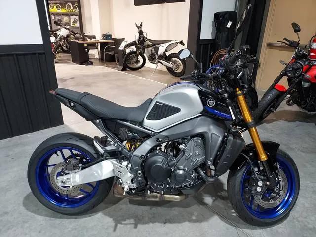 2023 Yamaha MT-09 SP — front three-quarter view