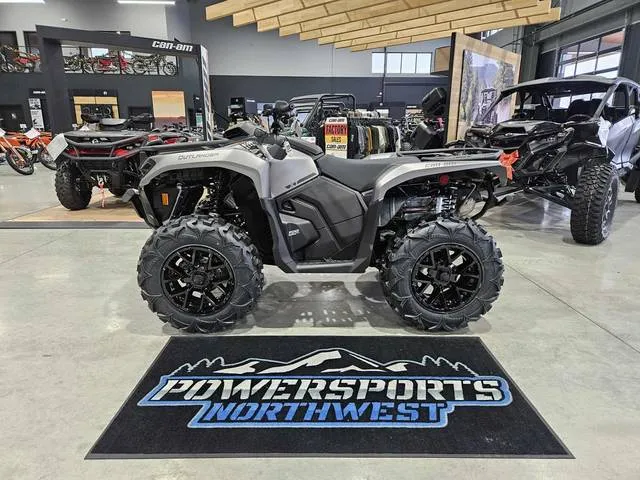 2026 Can-Am® Outlander XT 700 — front three-quarter view