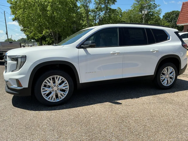 2026 GMC Acadia FWD Elevation — front three-quarter view