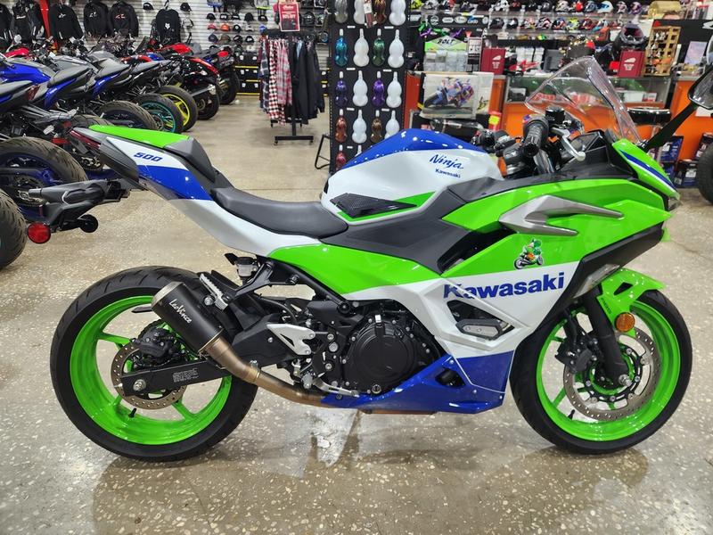 2024 Kawasaki Ninja 500 SE 40th Anniversary Edition ABS — front three-quarter view