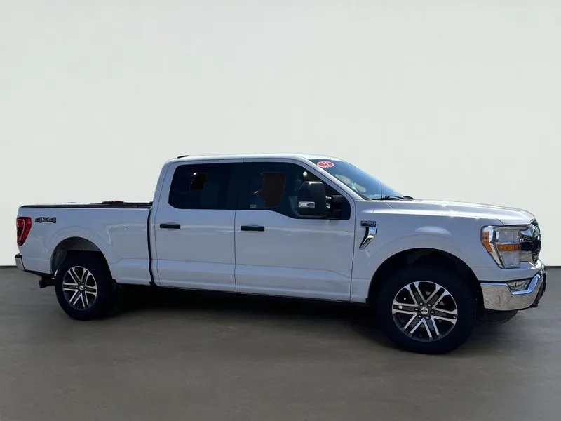 2021 Ford F-150 XLT in .White — front three-quarter view