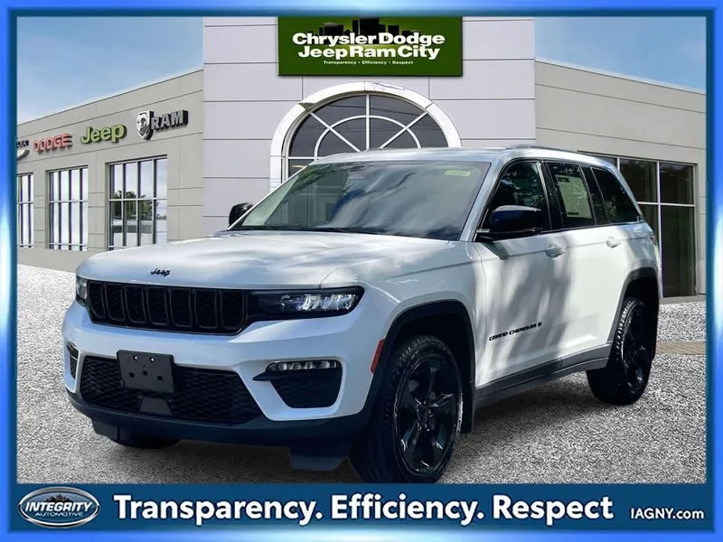 2023 Jeep Grand Cherokee Limited 4x4 in Bright White Clearcoat — front three-quarter view
