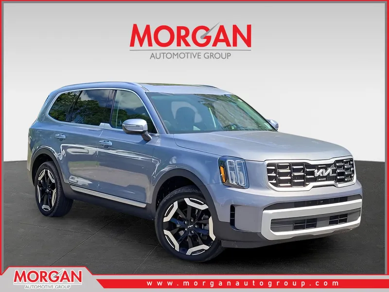 2025 Kia Telluride S in Silver — front three-quarter view