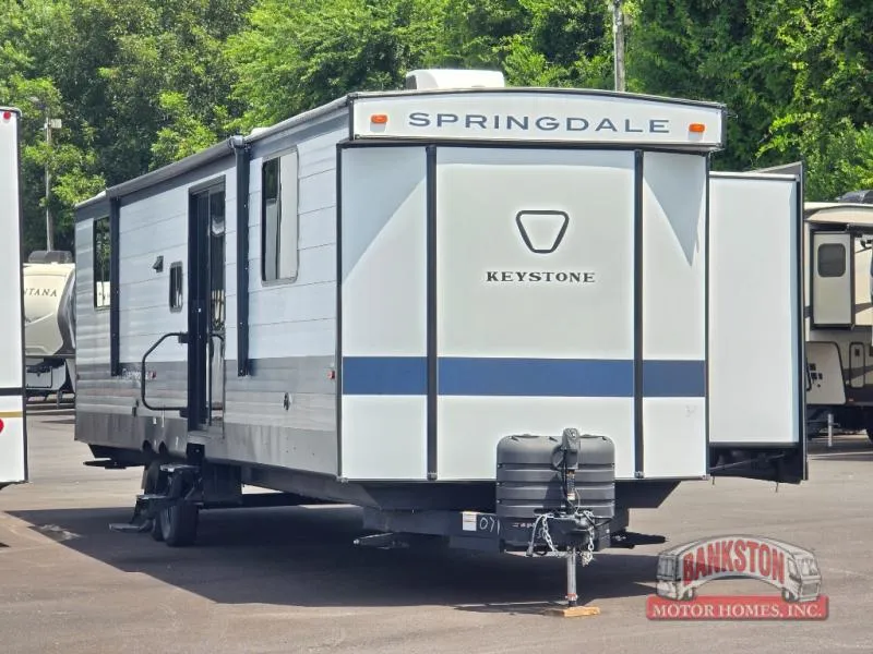 2026 Springdale 380DB — front three-quarter view