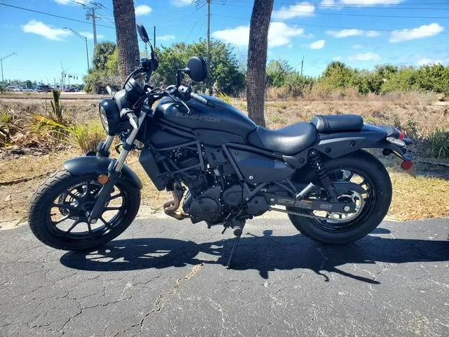 2026 Kawasaki Eliminator® ABS — front three-quarter view