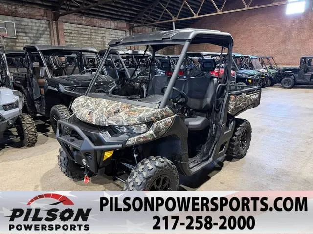 2026 Can-Am® DEFENDER XT HD7 — front three-quarter view