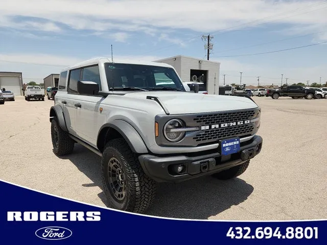 2026 Ford Bronco Badlands in Avalanche — front three-quarter view