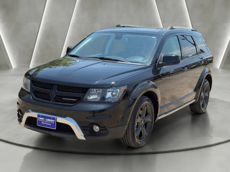 2020 Dodge Journey Crossroad in Black — front three-quarter view
