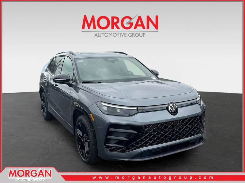 2026 Volkswagen Tiguan SE R-Line Black in Platinum — front three-quarter view