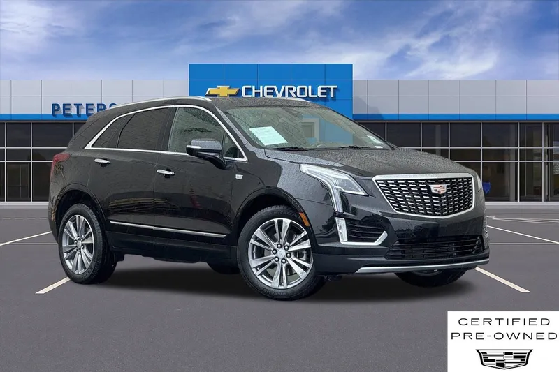 2025 Cadillac XT5 Premium Luxury in Stellar Black Metallic — front three-quarter view
