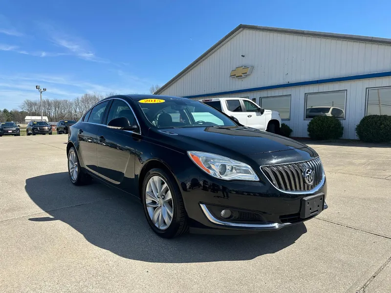 2015 Buick Regal Premium I — front three-quarter view