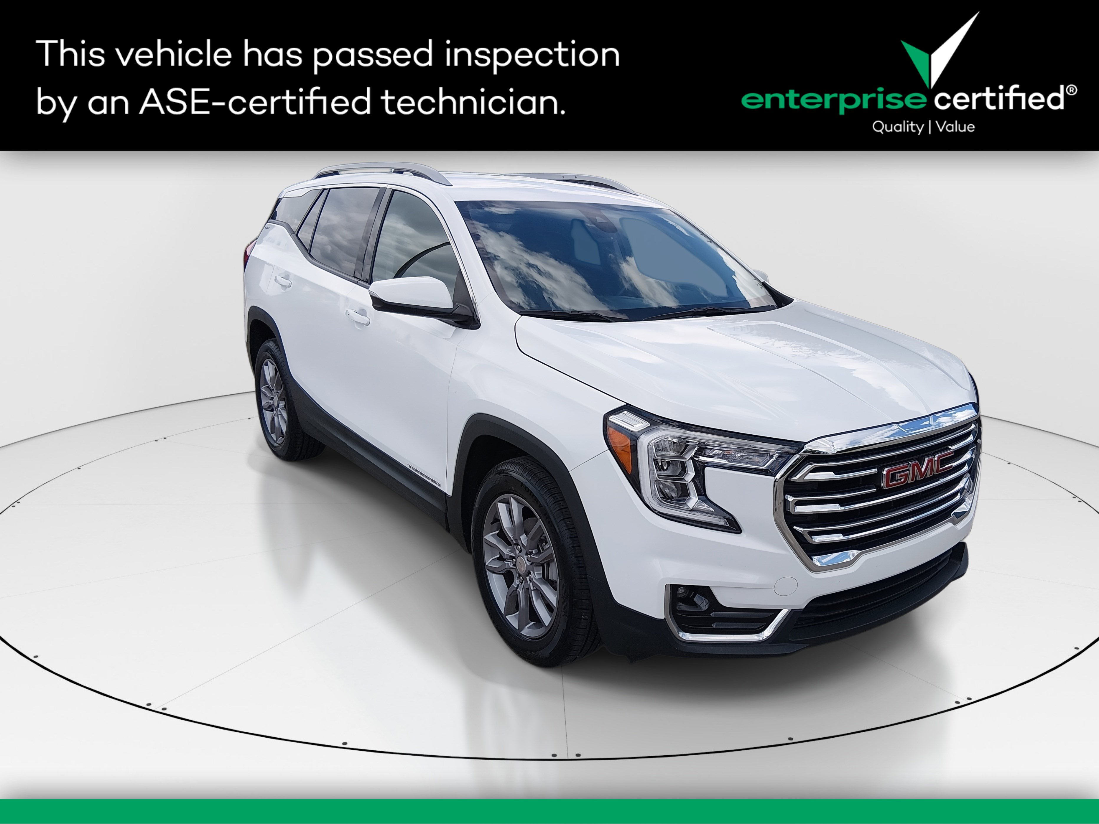 2024 GMC Terrain FWD 4dr SLT — front three-quarter view