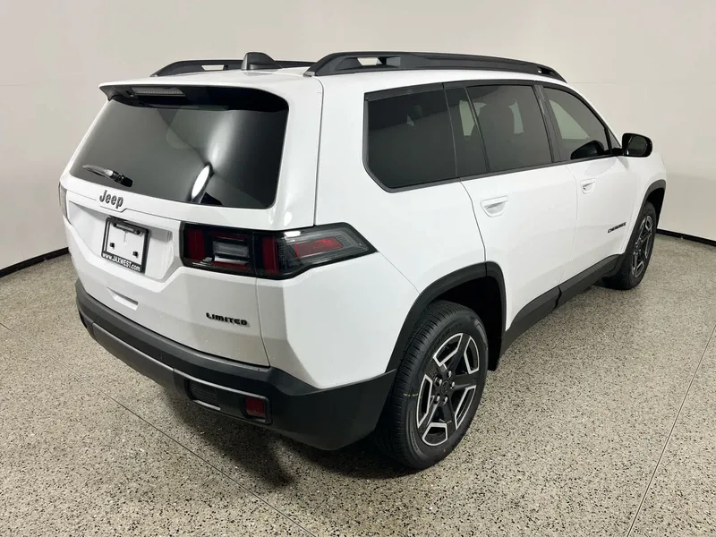 2026 Jeep Cherokee — detail view