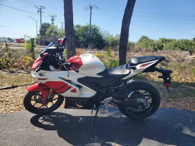 2026 Yamaha YZF-R3 — front three-quarter view