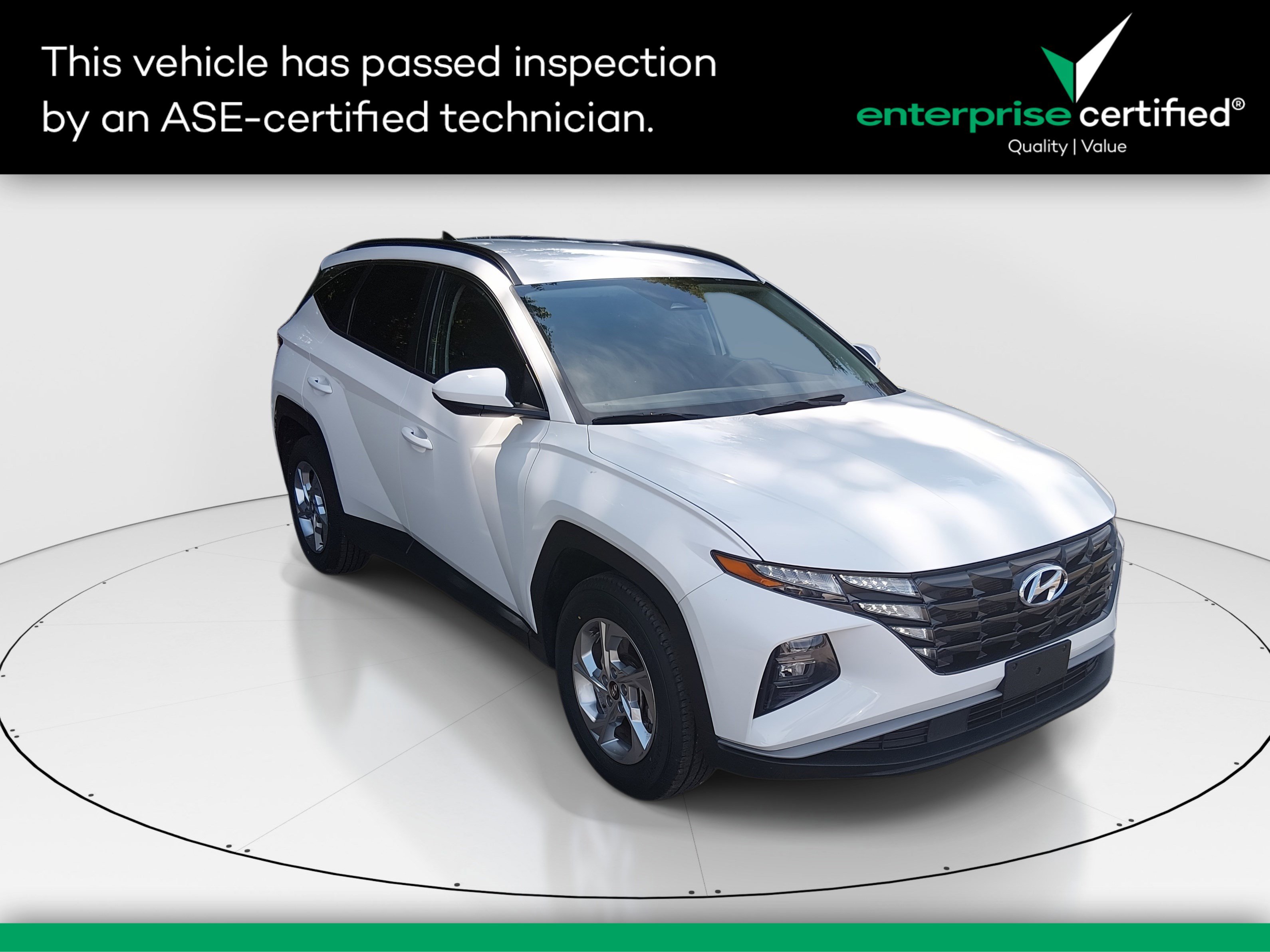 2024 Hyundai Tucson SEL FWD — front three-quarter view