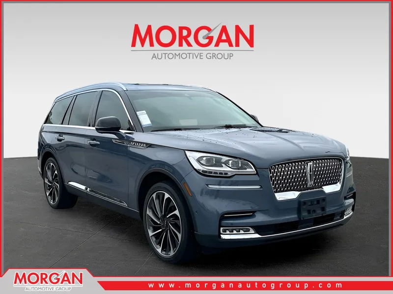 2021 Lincoln Aviator Reserve in Blue — front three-quarter view