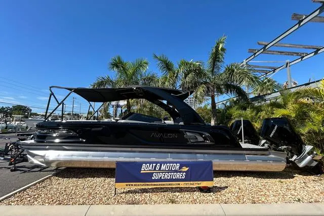 2026 Avalon Excalibur - 27 Foot — front three-quarter view